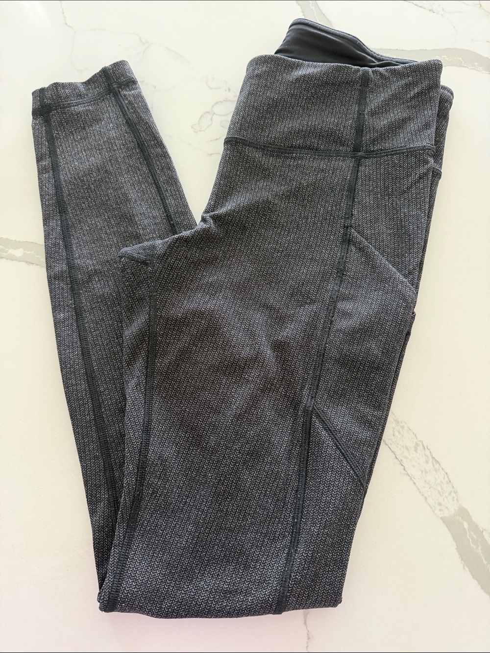 Lululemon Leggings — Reflective Cuff